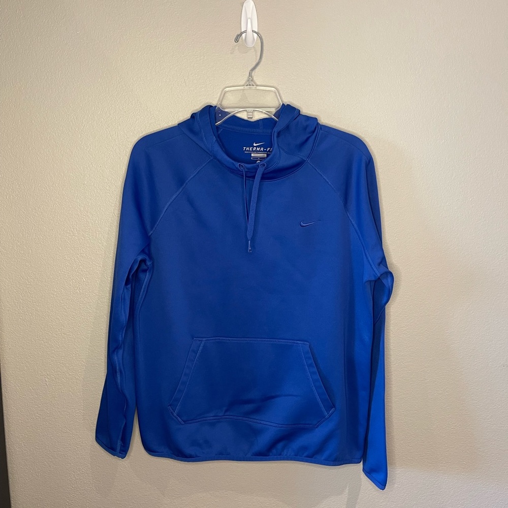 Nike Therma Fit Size Medium Sweatshirt
